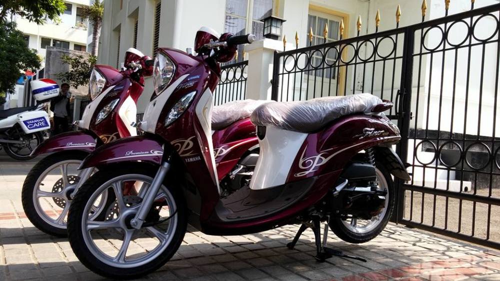 pilihan-warna-yamaha-new-fino-125-blue-core-premium