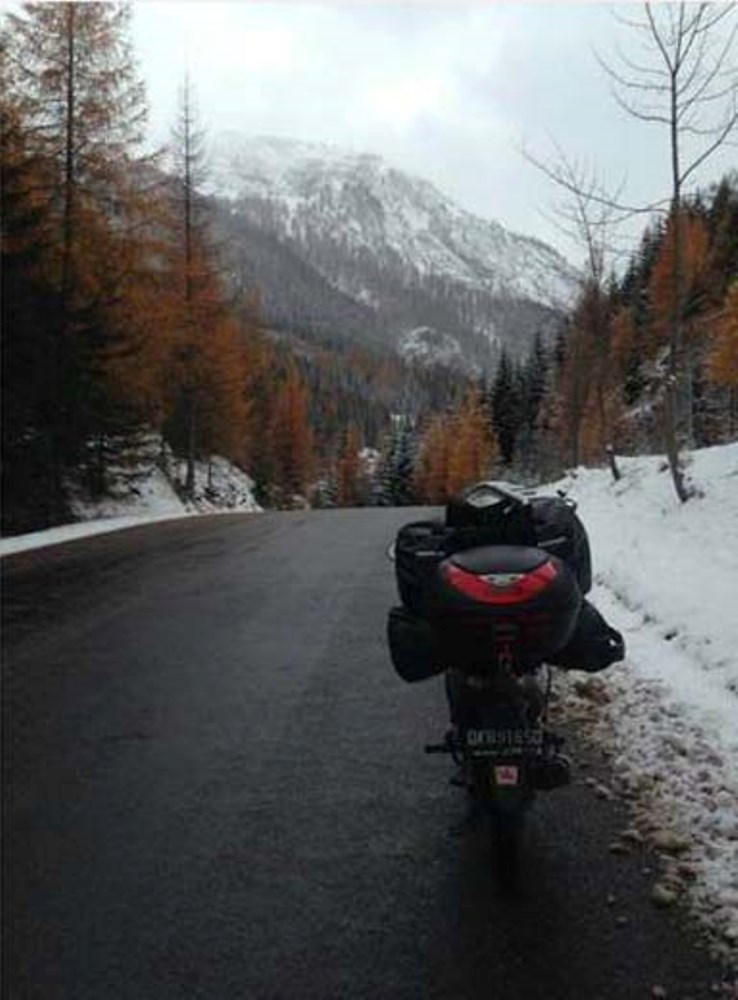 bule-touring-bali-belanda-pakai-honda-supra-x-125