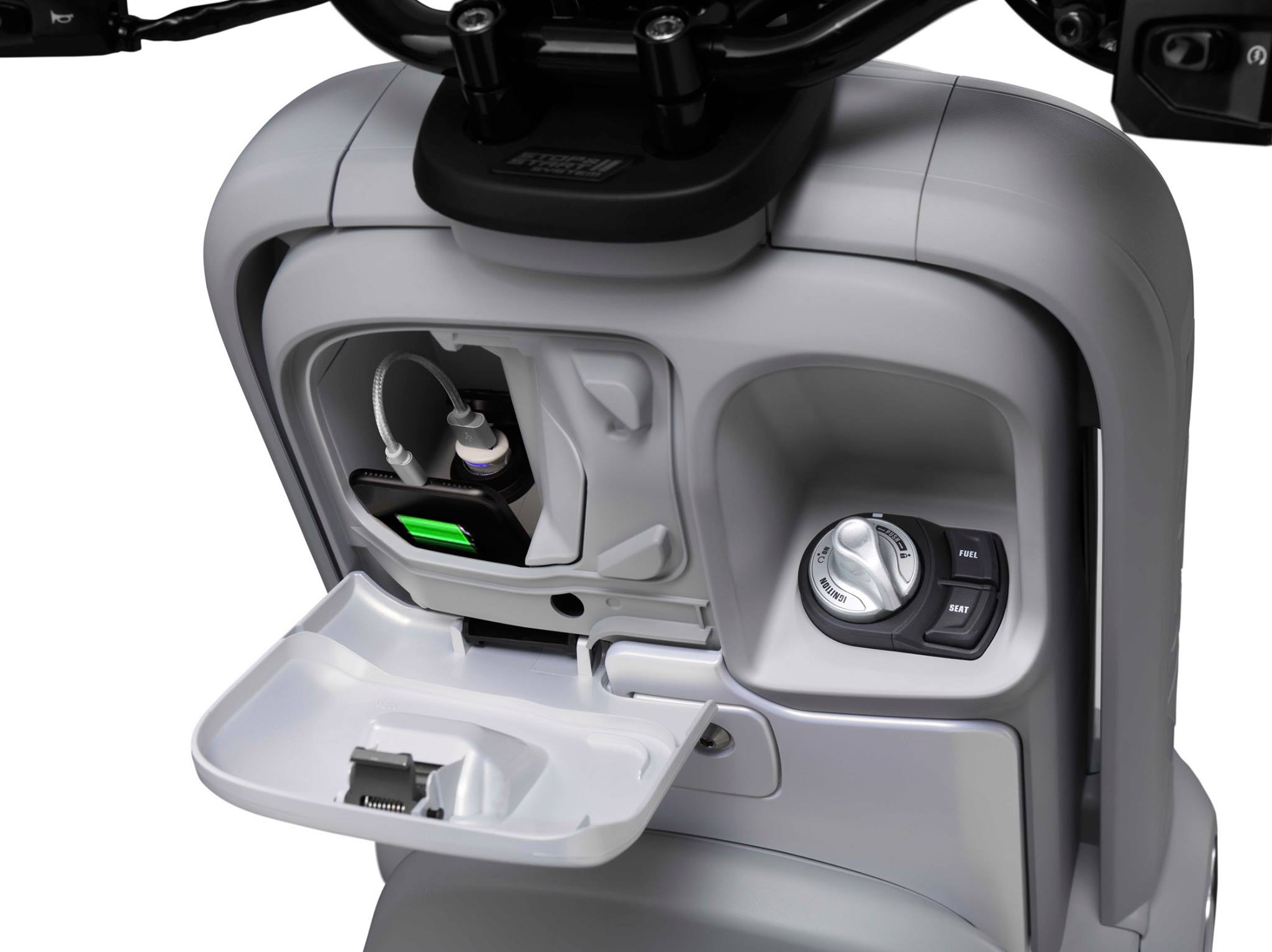 2017-yamaha-qbix-thailand-luggage