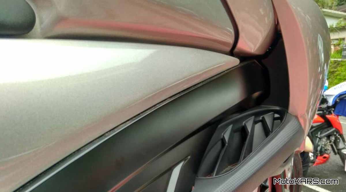 2017-review-suzuki-gsx-s150-side-detail-samping