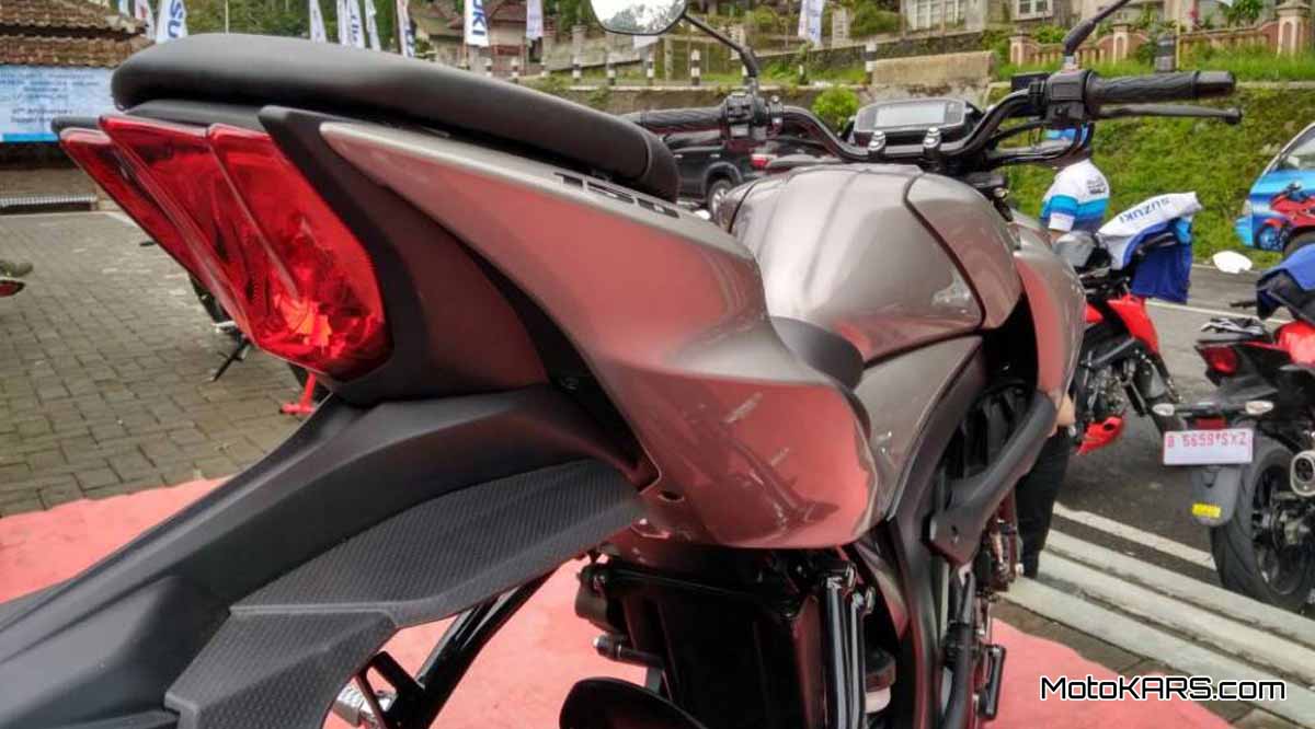 2017-review-suzuki-gsx-s150-stoplamp