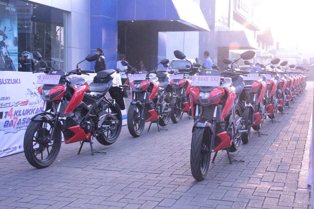 suzuki-gsxs150-taklukkan-batasan-turing-keliling-jawa
