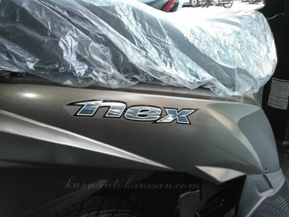 2017-harga-suzuki-nex-110-model-terbaru-gold-striping