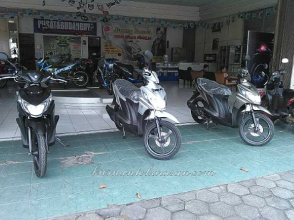 2017-harga-suzuki-nex-110-model-terbaru-gold-tiga-warna